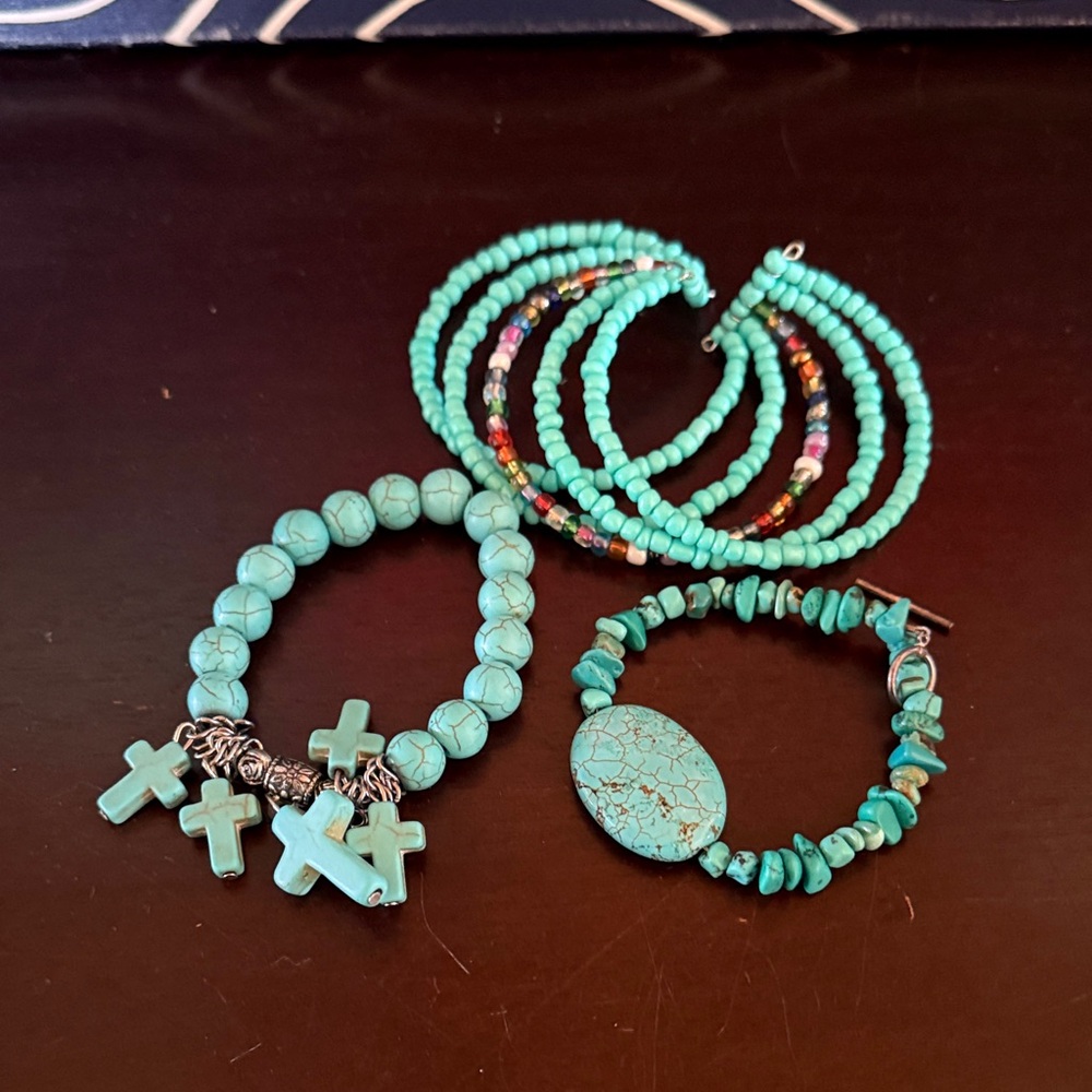 Turquoise Beaded Bracelet Set